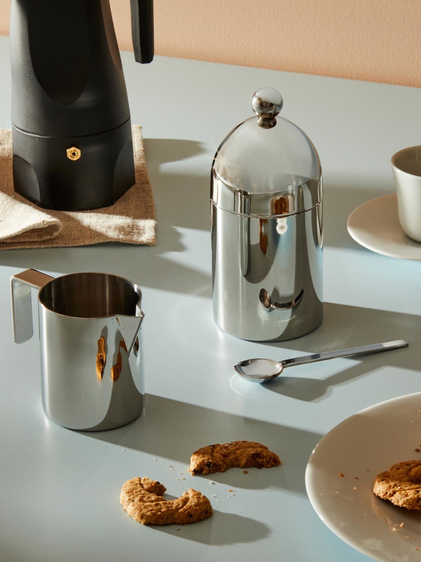 Sugar bowl with spoon