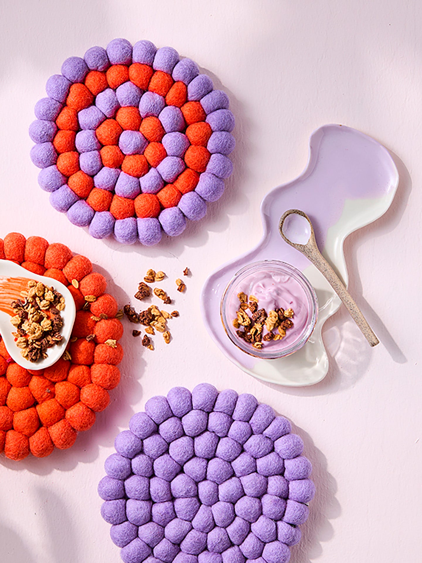 Round trivet, lilac