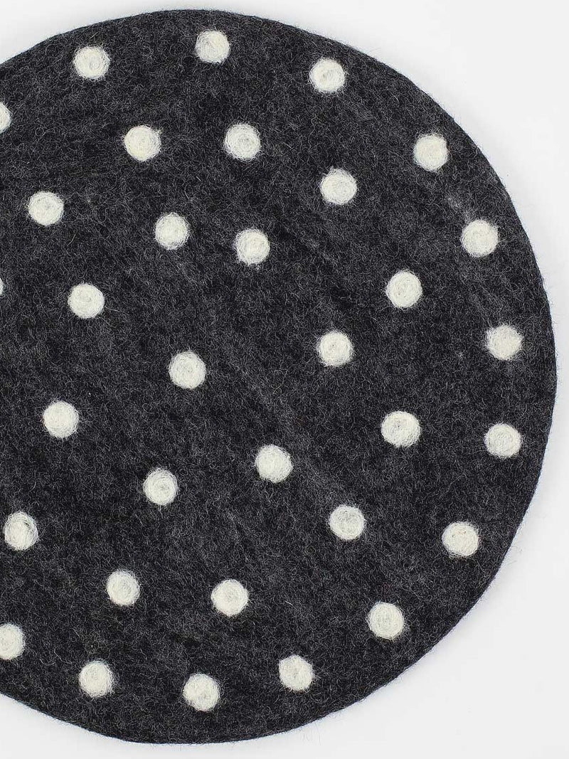 Felt dot seat pad, dark grey/white (37cm)