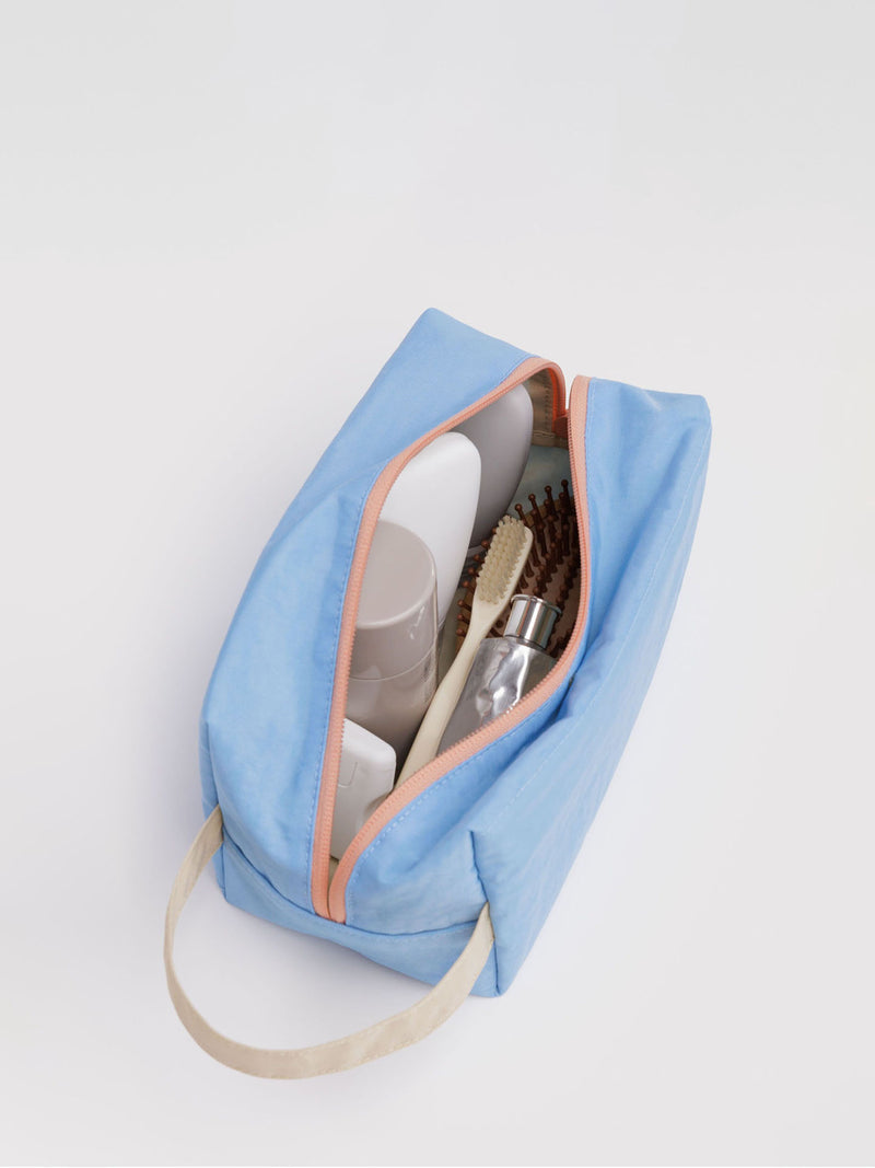 Toiletry kit, piscine mix