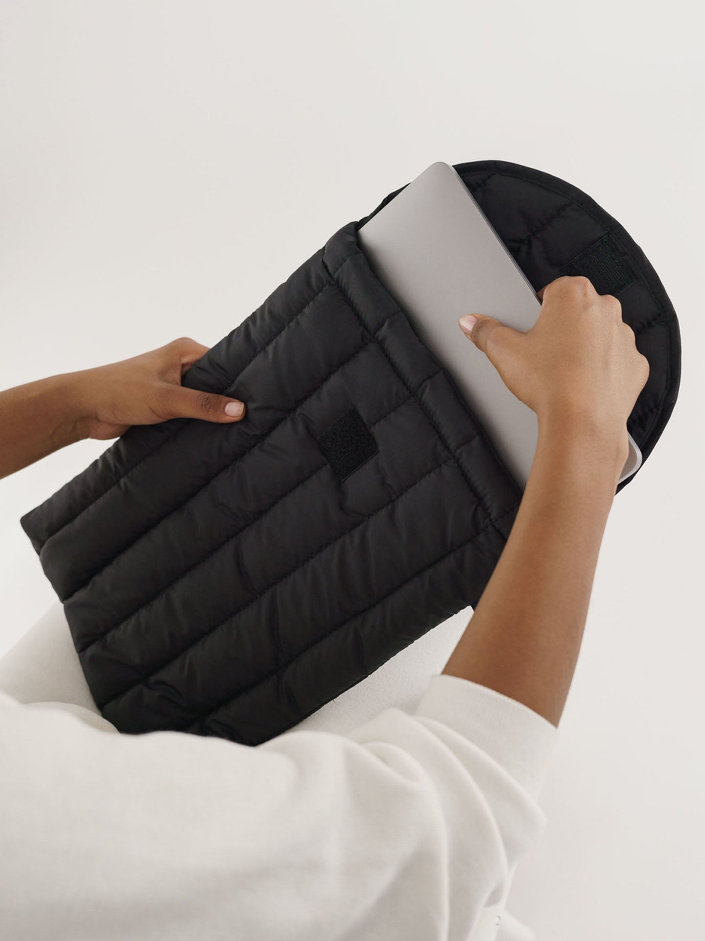 Puffy laptop sleeve 16