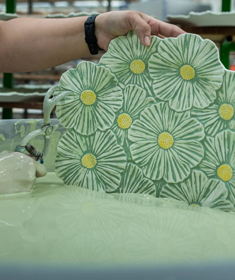 Cosmos large charger plate, Maria Flor (37cm)