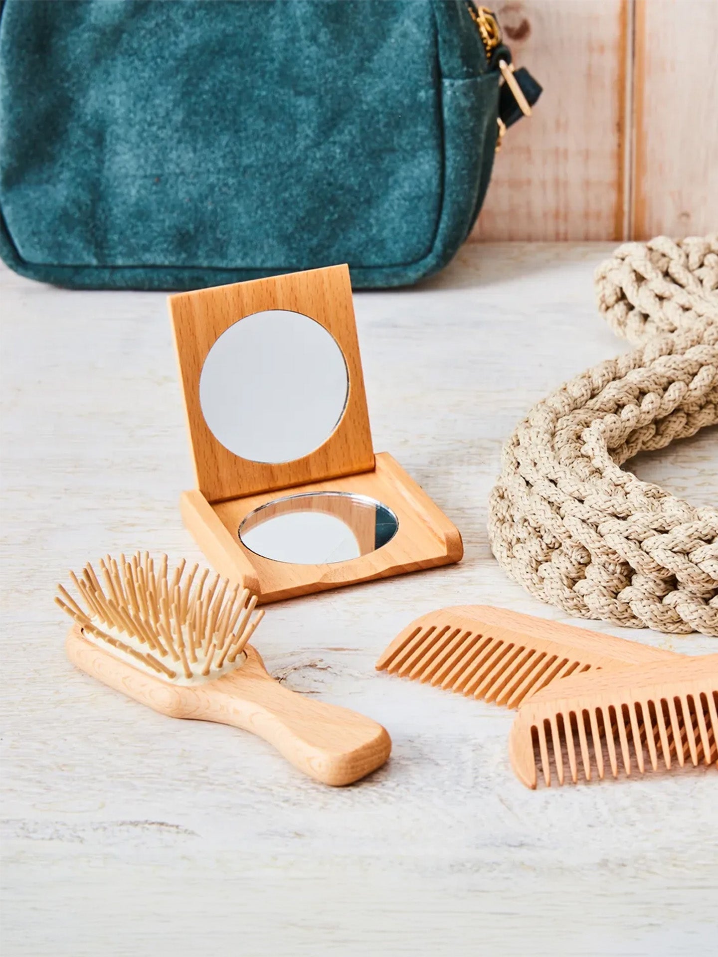 Pocket hairbrush, wooden pins