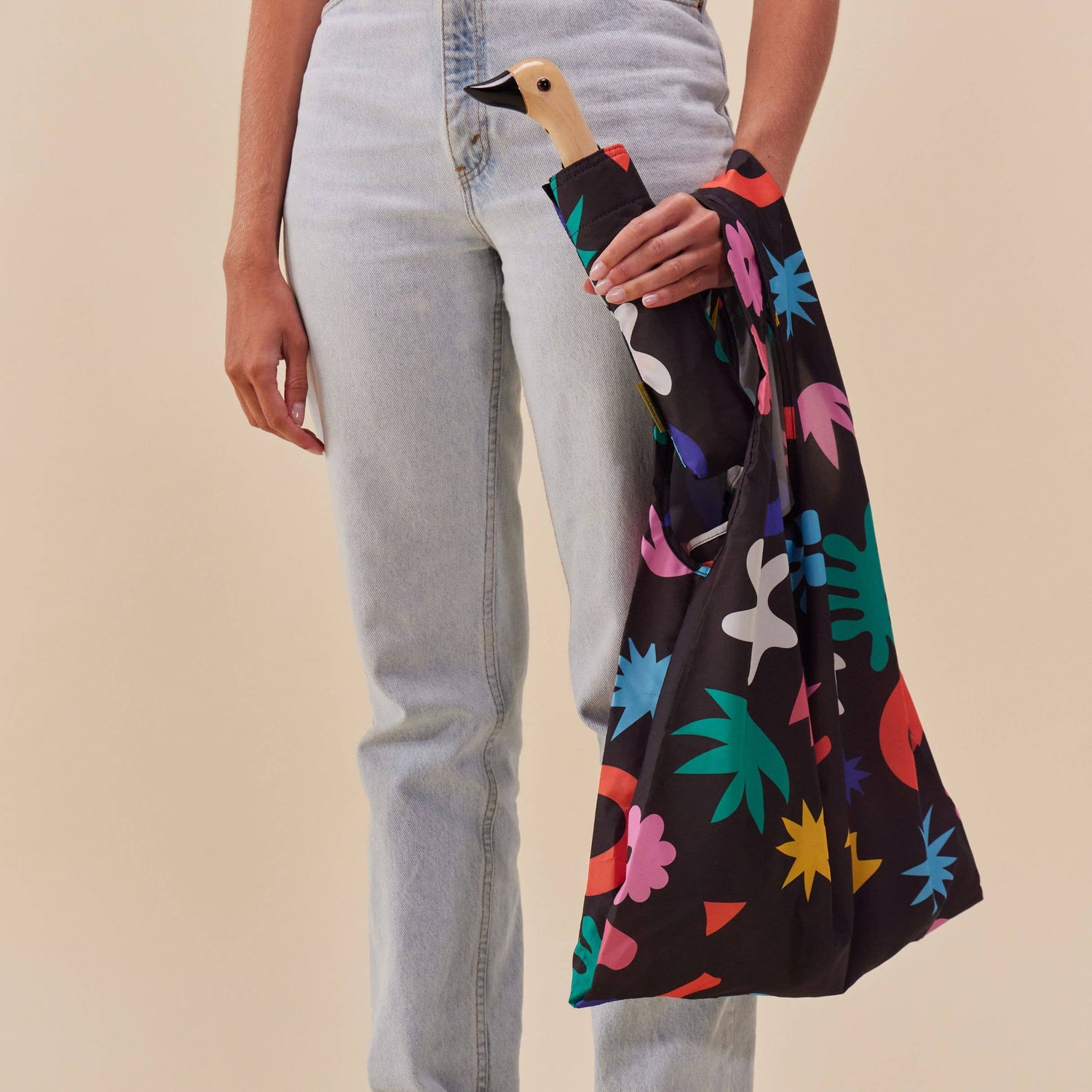 Palma print foldable light shopper, black-multi