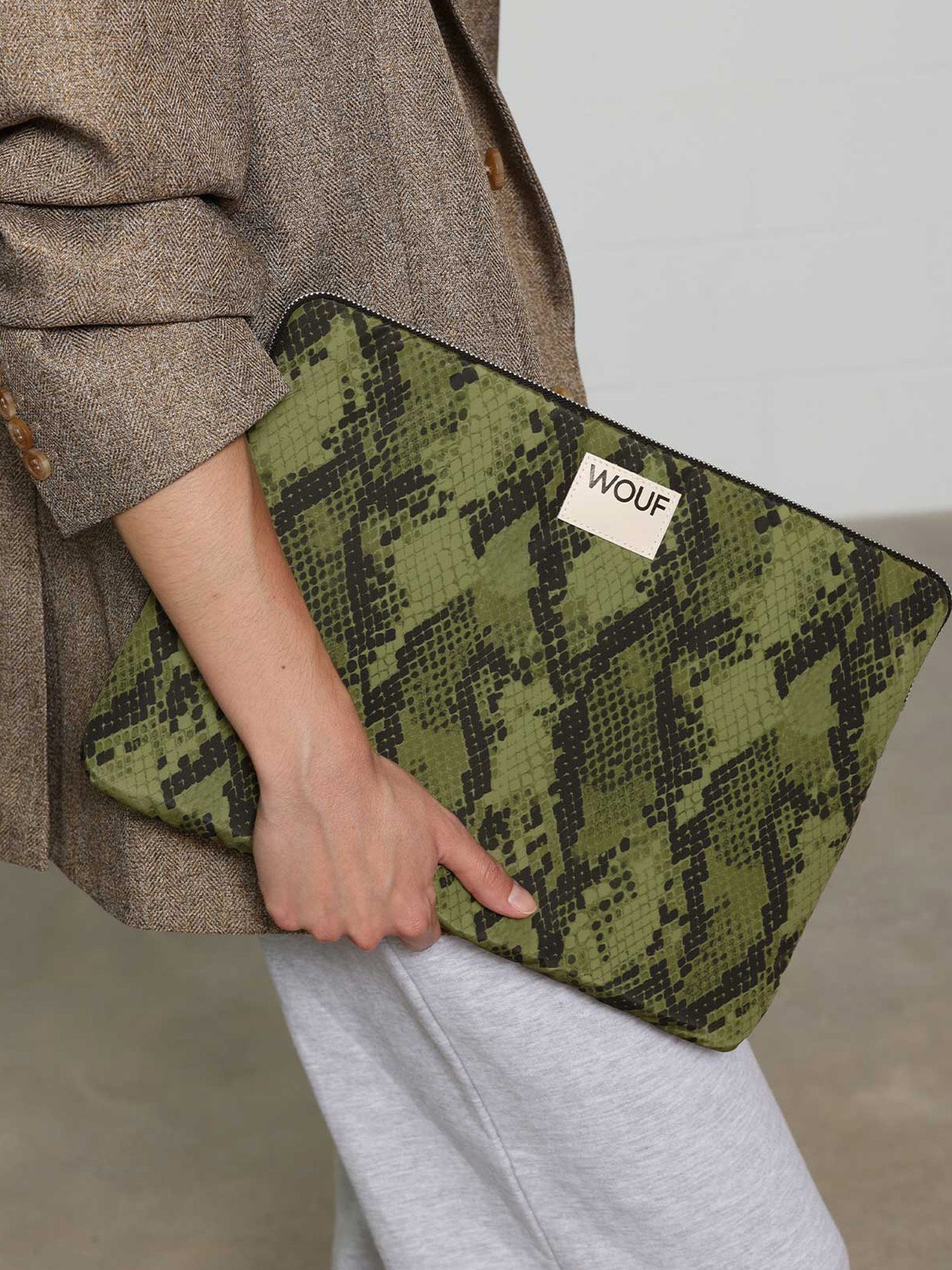 Cobra laptop sleeve (13