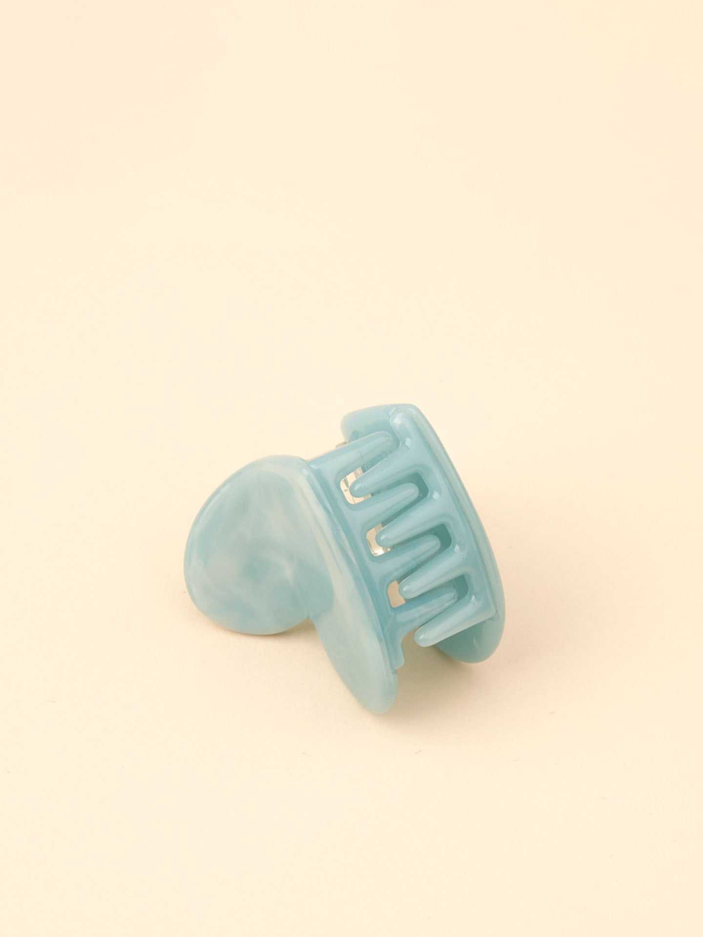 Mini blue heart hair claw