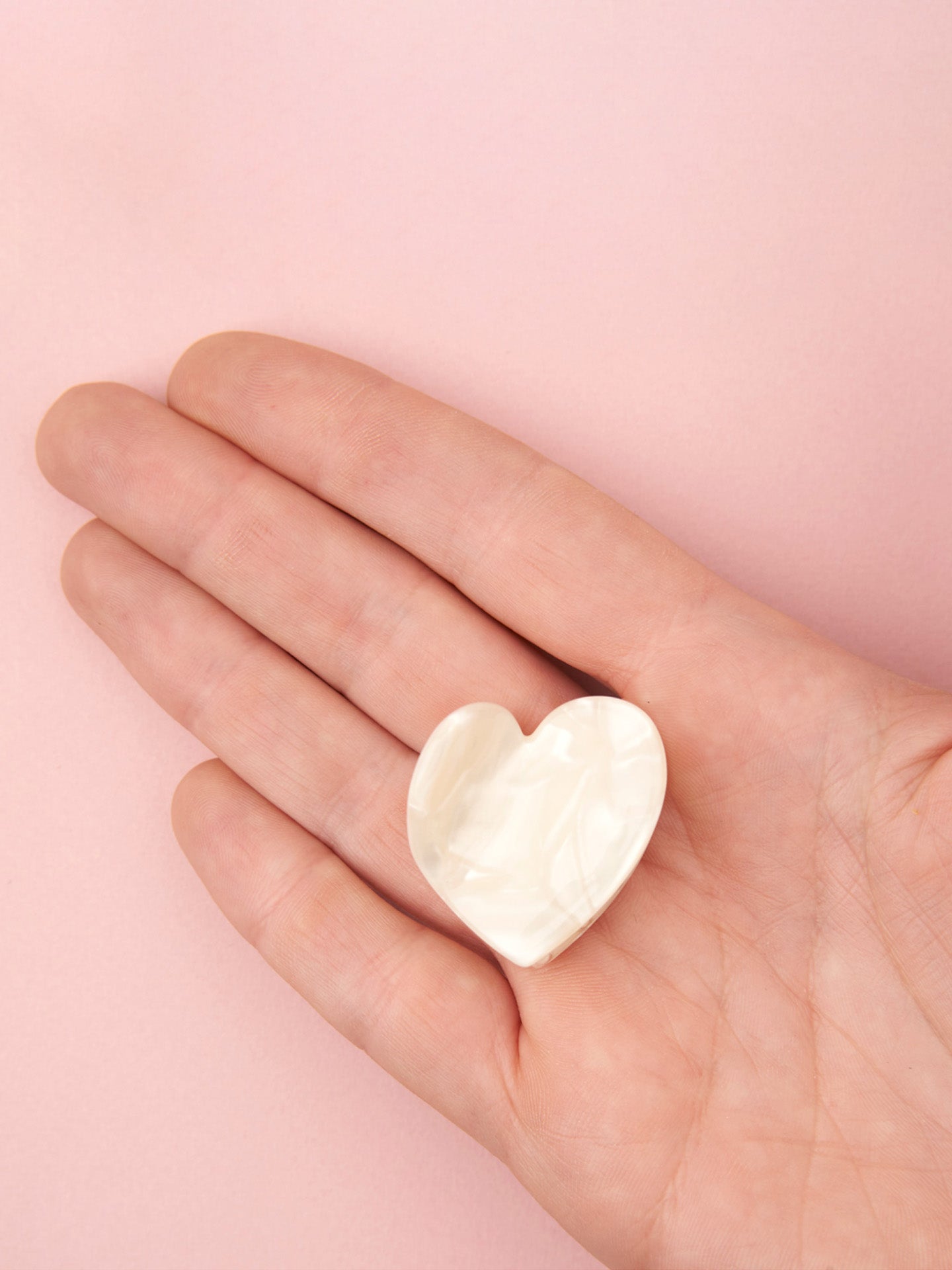 Mini pearl white heart hair claw