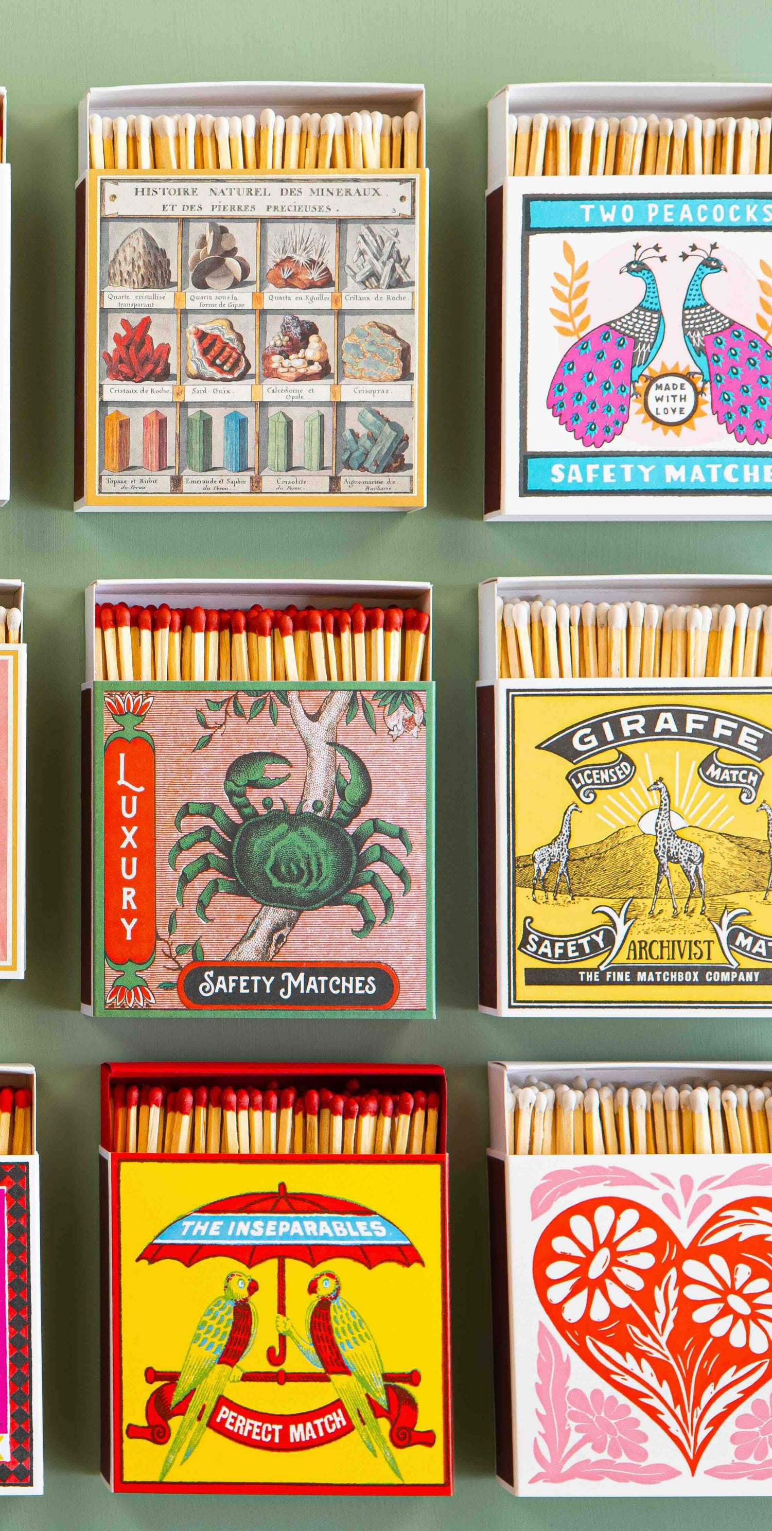 Giraffe yellow match box