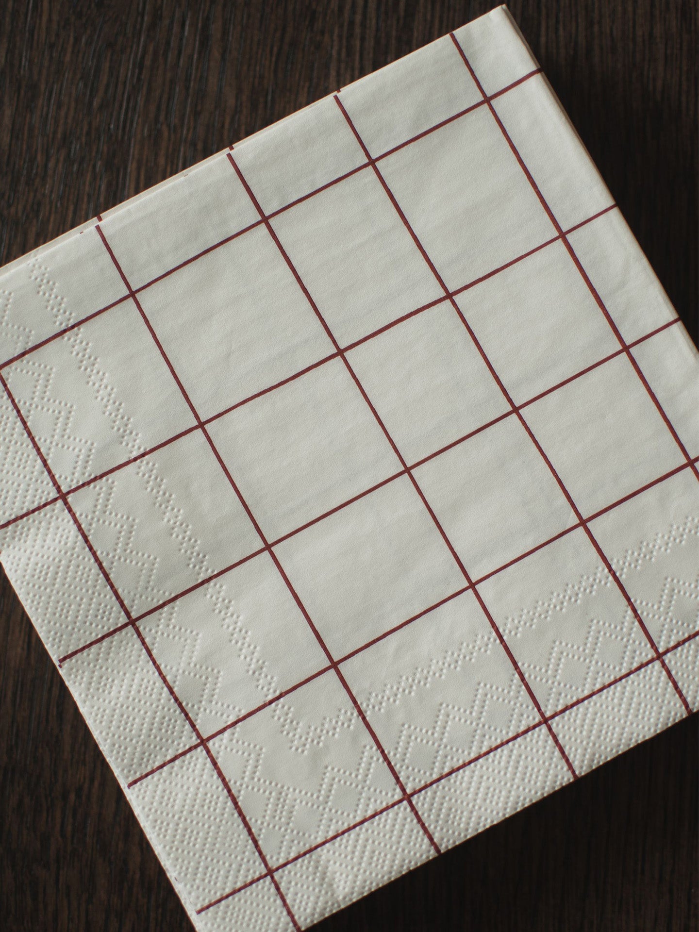 Square paper napkin, dark red