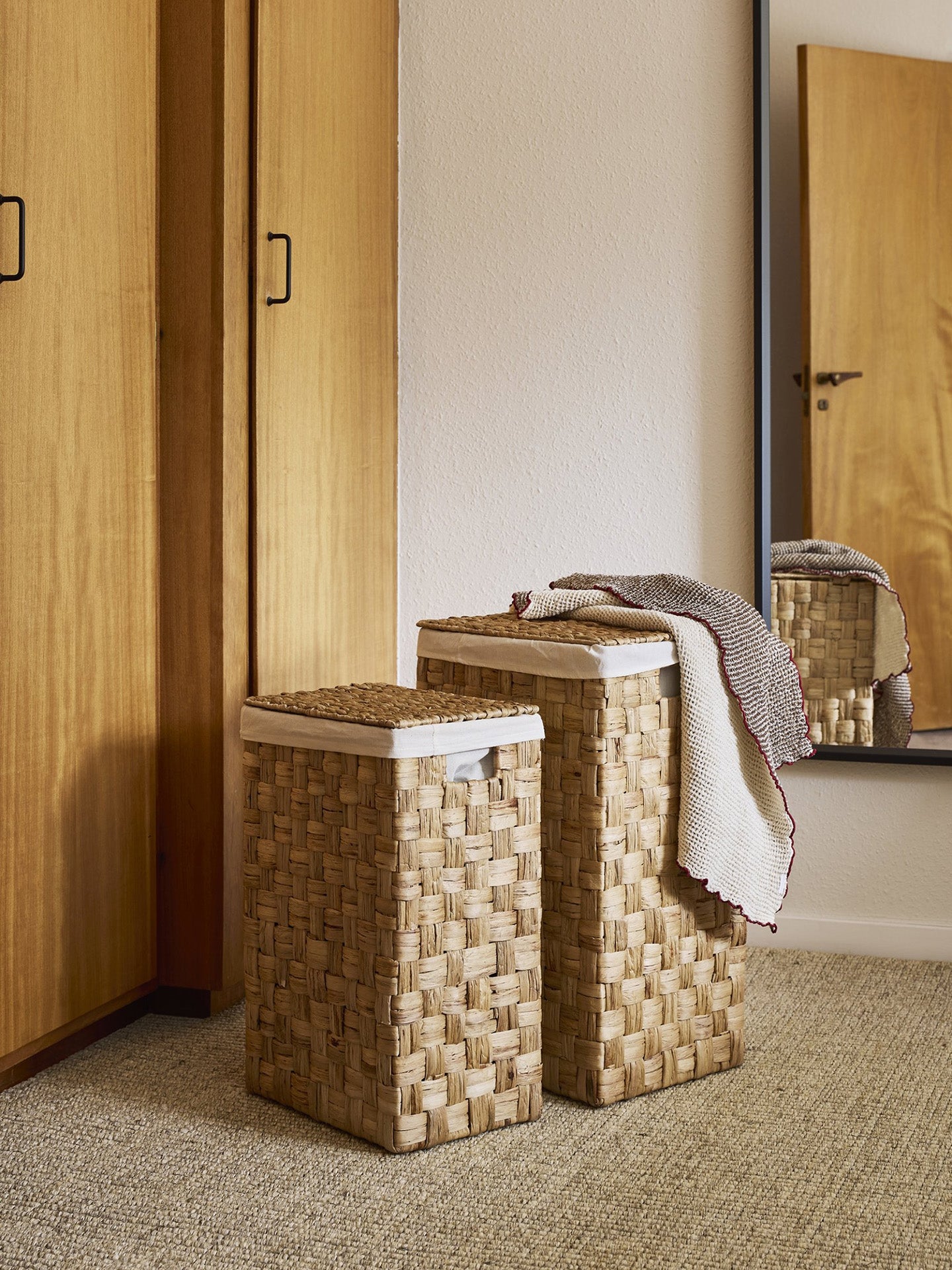 Lily rectangular laundry basket, L