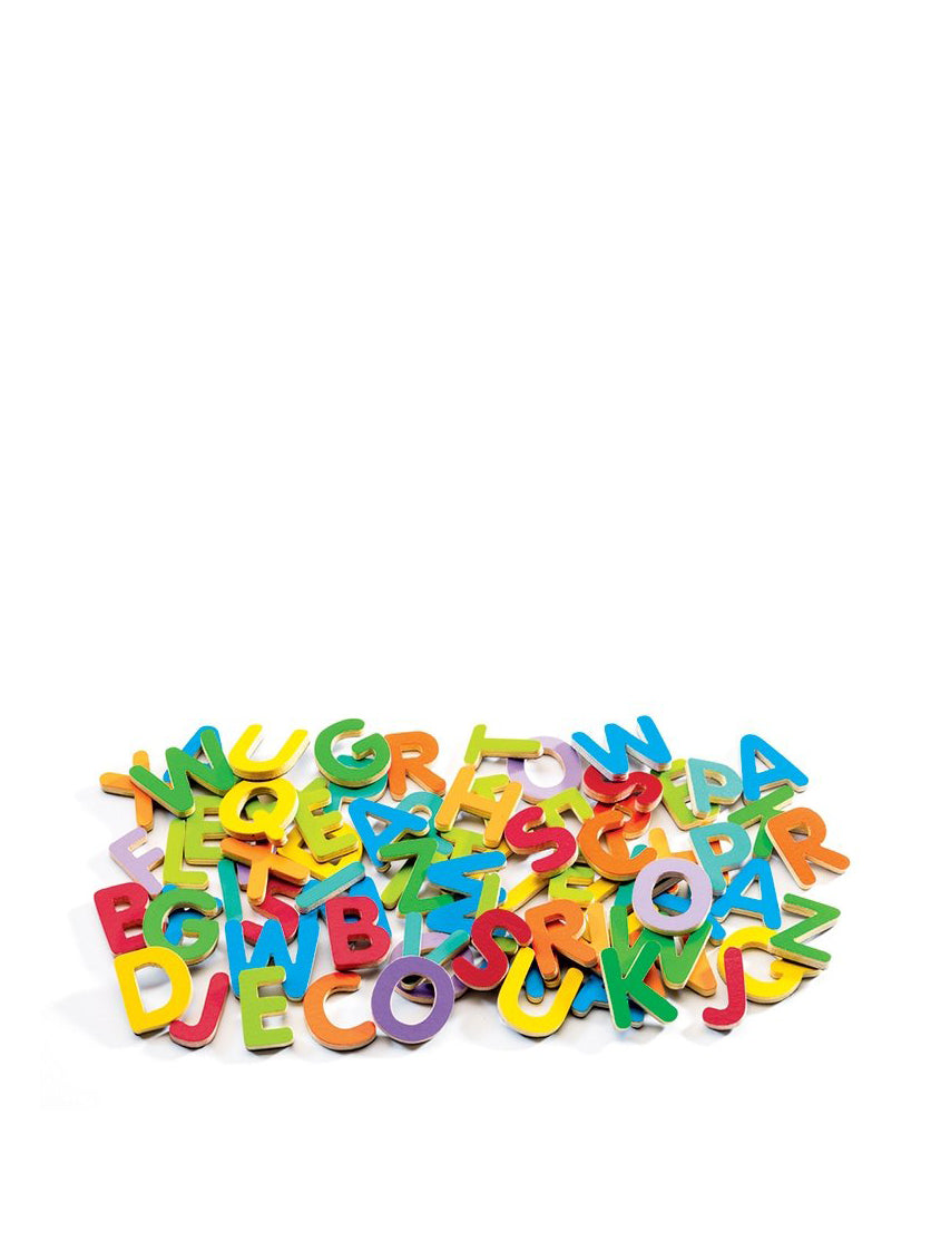 83 Wooden magnetic letters