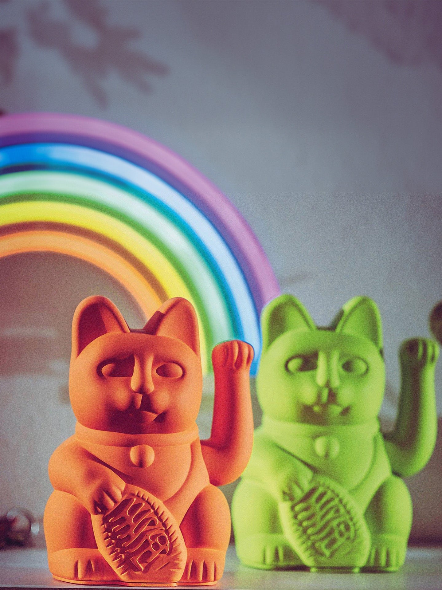 Waving Lucky Cat, Neon orange (Energy)