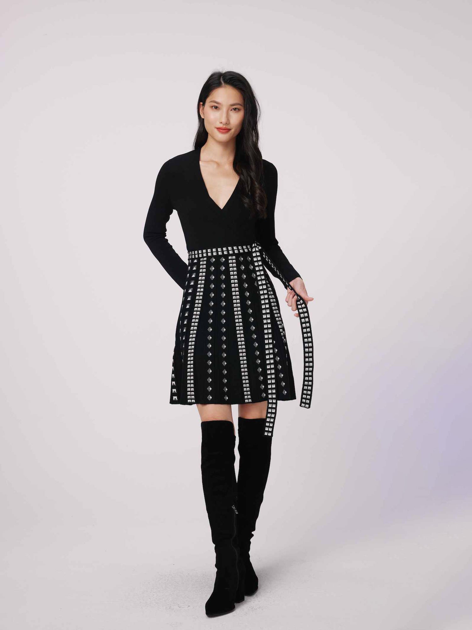 Chelsea knitted mini dress, black/stud