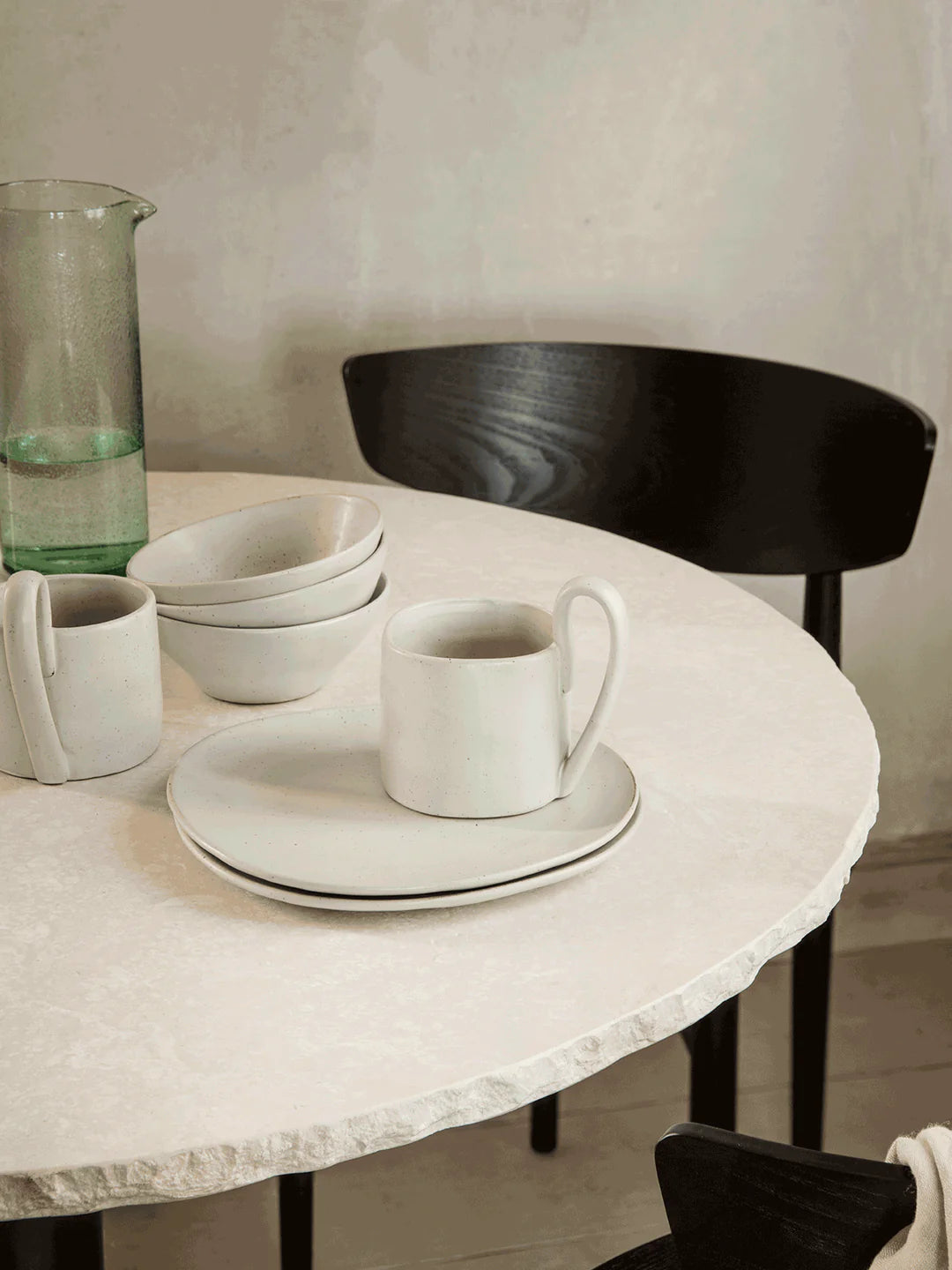 Flow mug, off-white w/ speckles