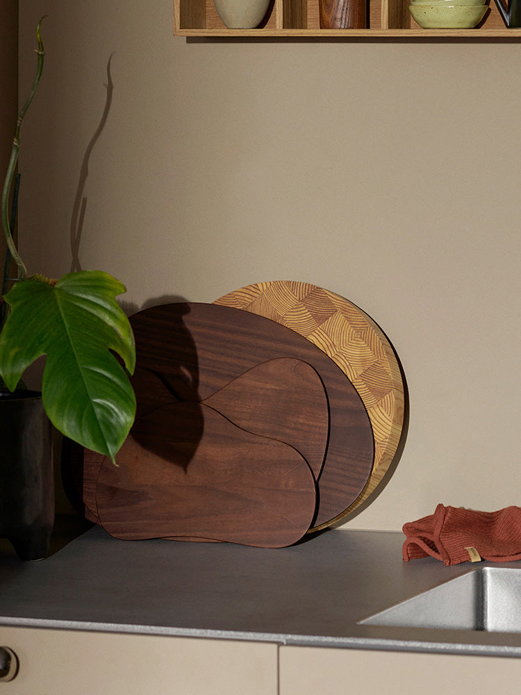 Cairn cutting board, large
