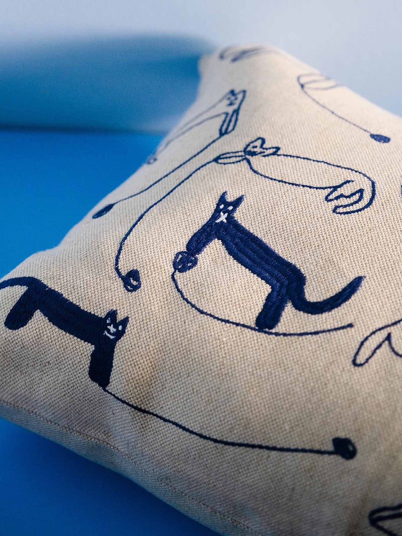 Garnkatter embroidered cushion cover (40 x 60 cm)
