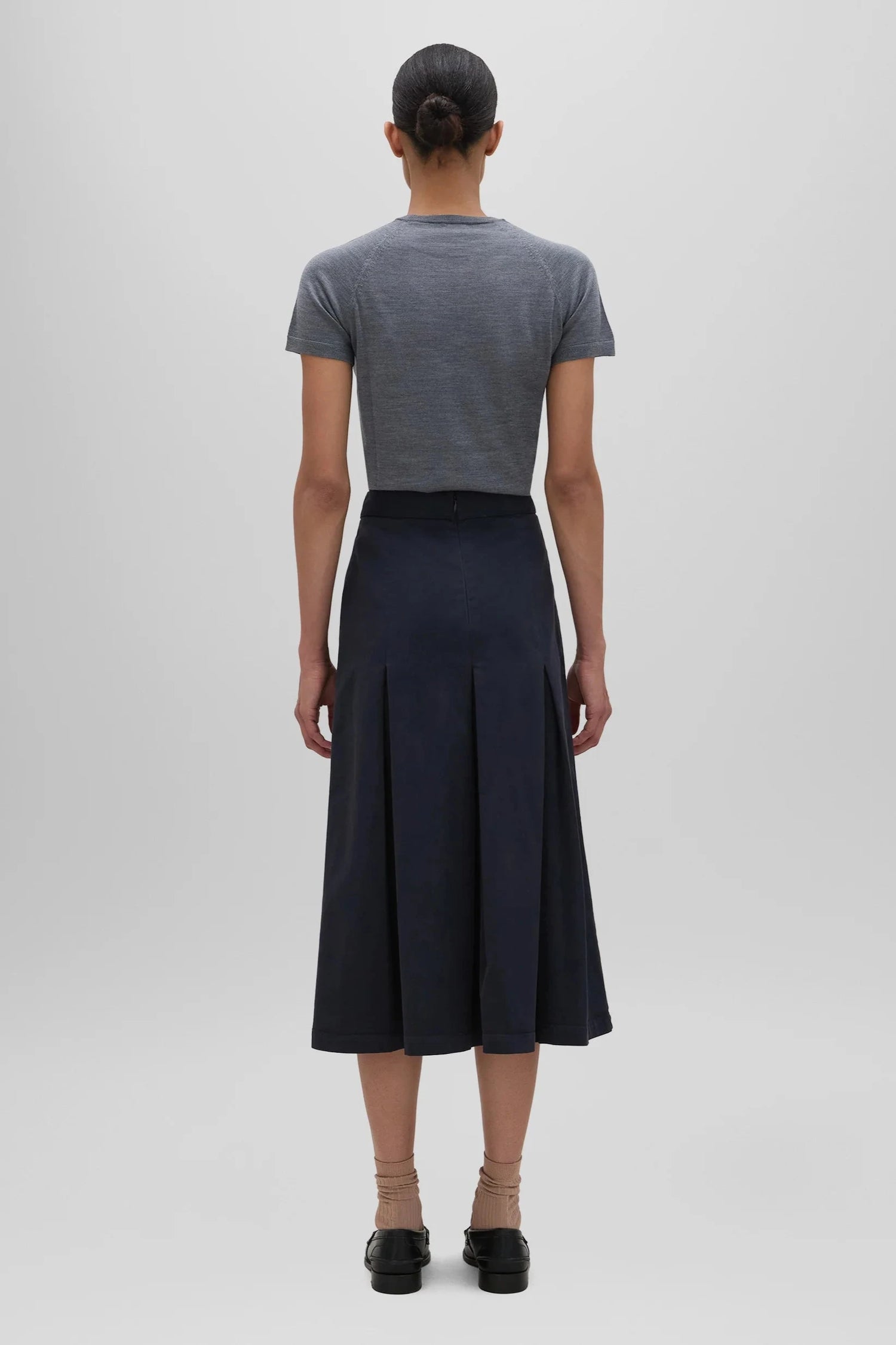 Wool blend gabardine pencil skirt, navy blue