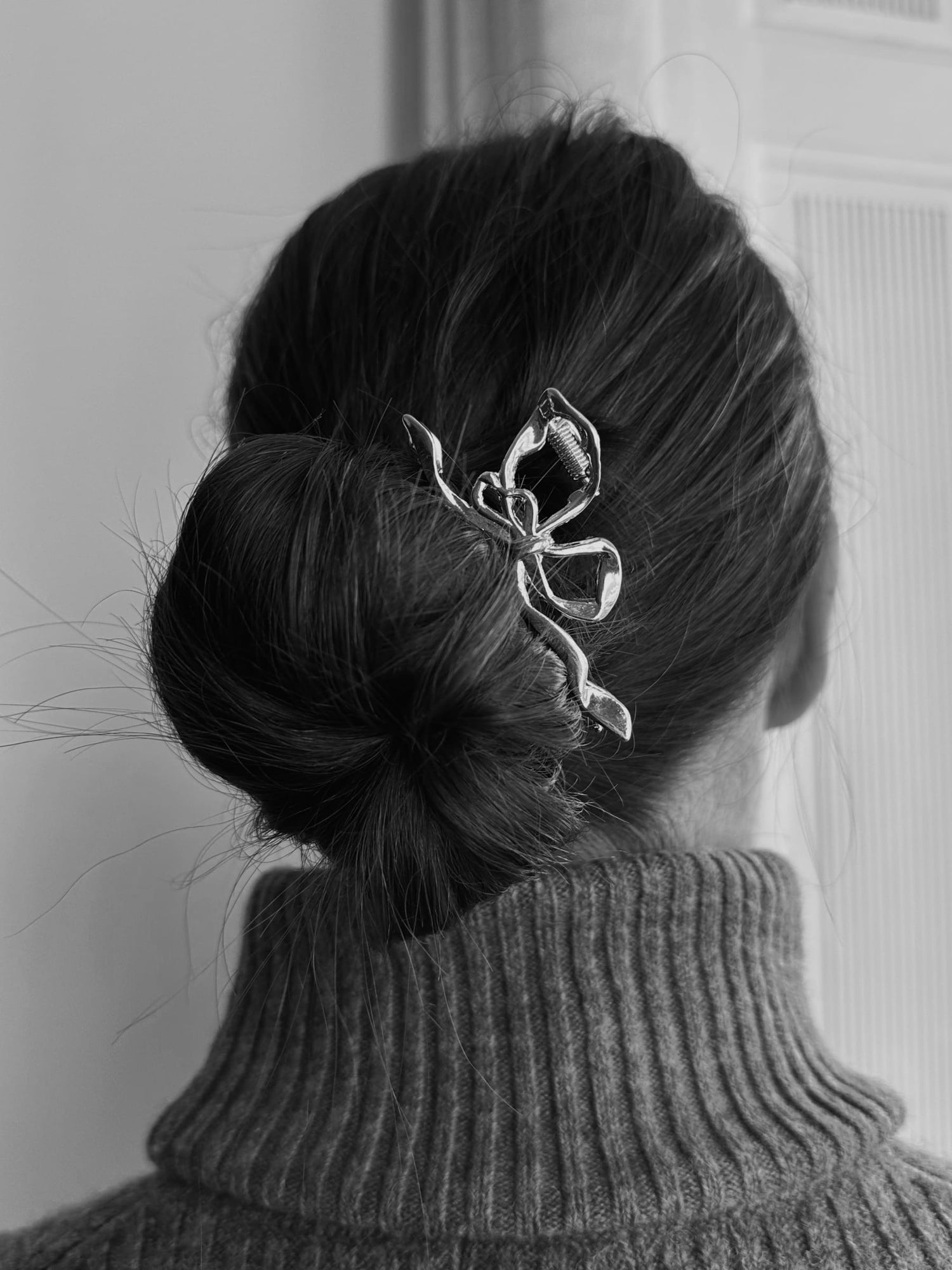 Metallic petite bow hair claw, silver or golden