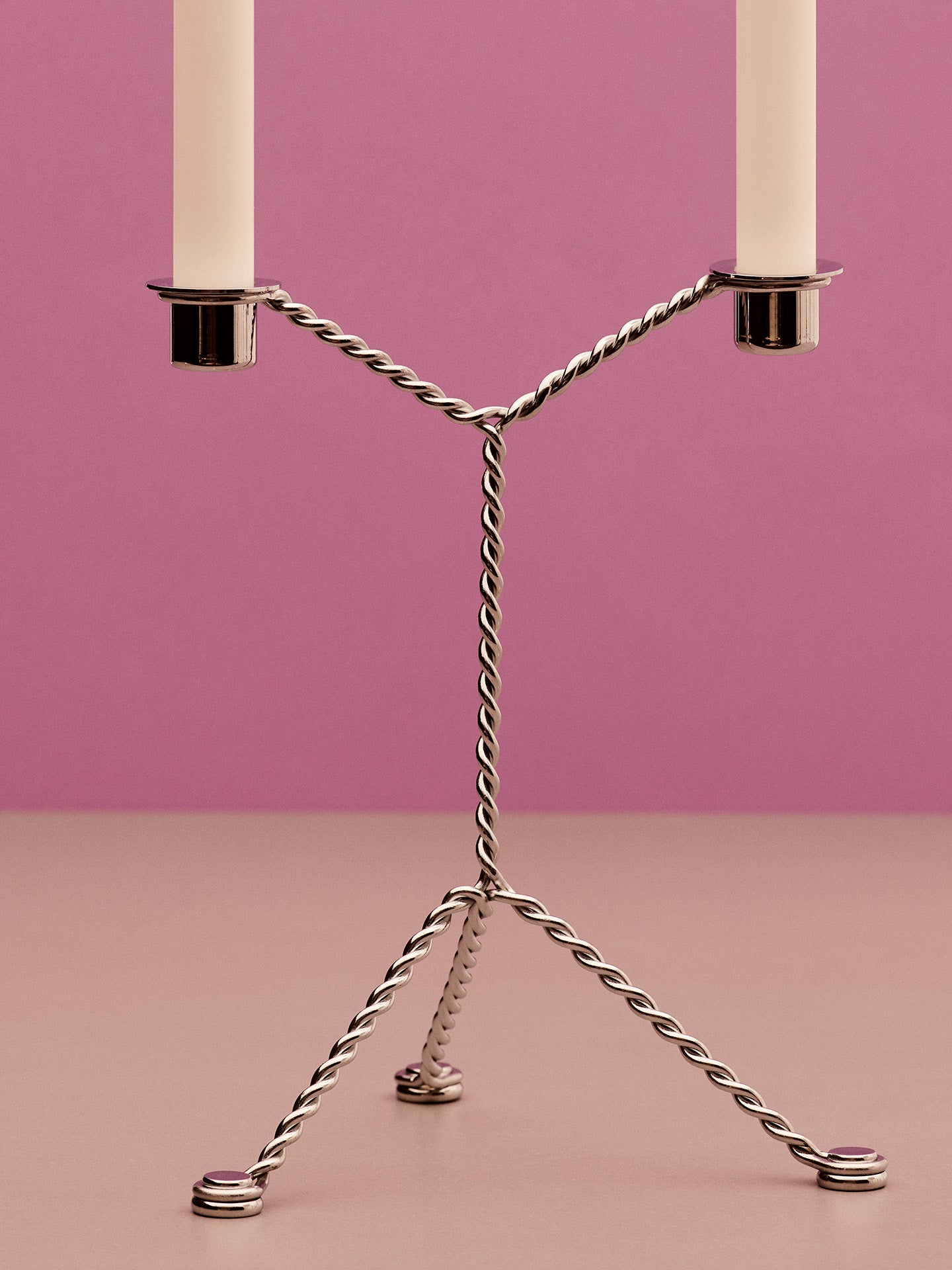 Wire candleholder, mirror