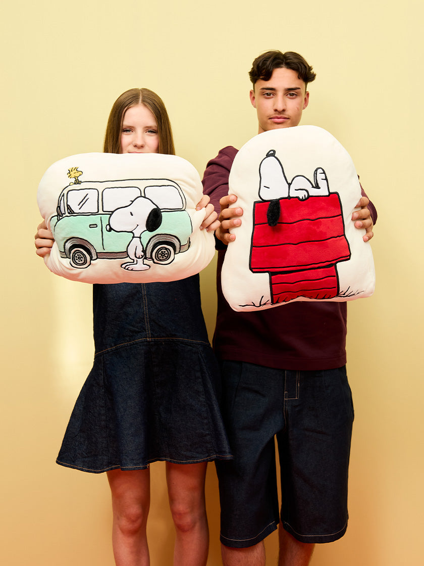 Peanuts Camper van pillow