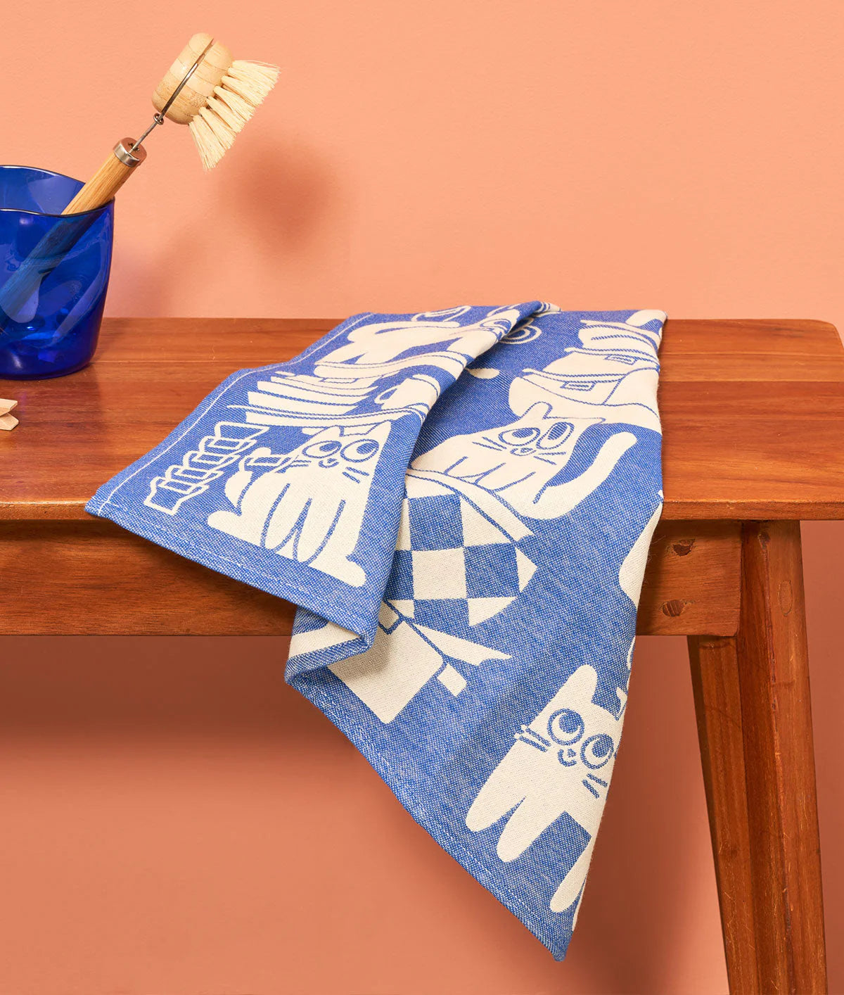 Kitchen cats tea towel