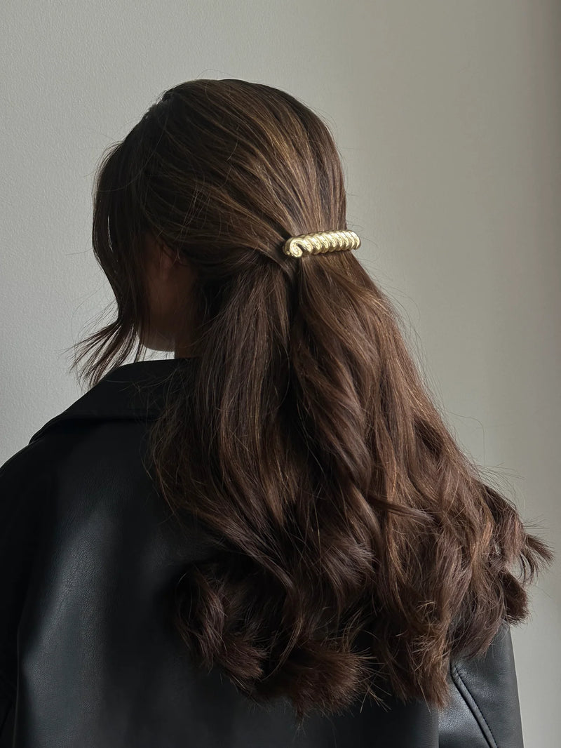 Jeanne gold hair barette