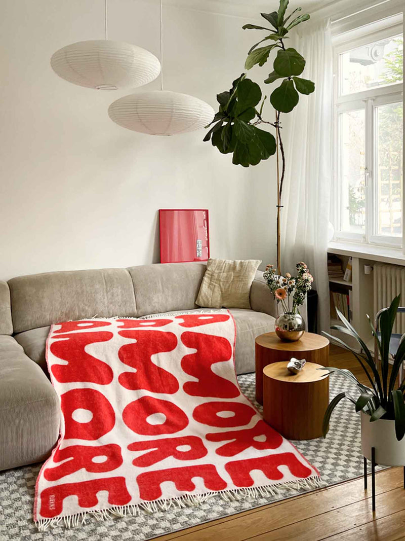 No. 11 amore wool blanket, red