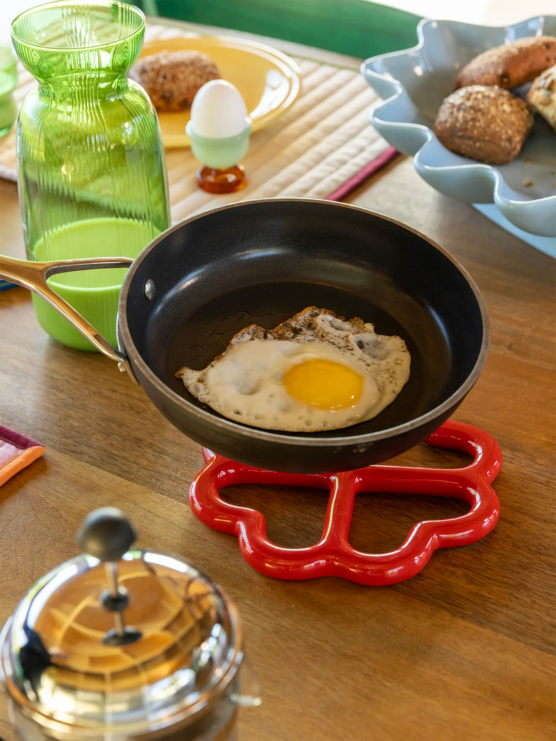 Clover ceramic trivet, red