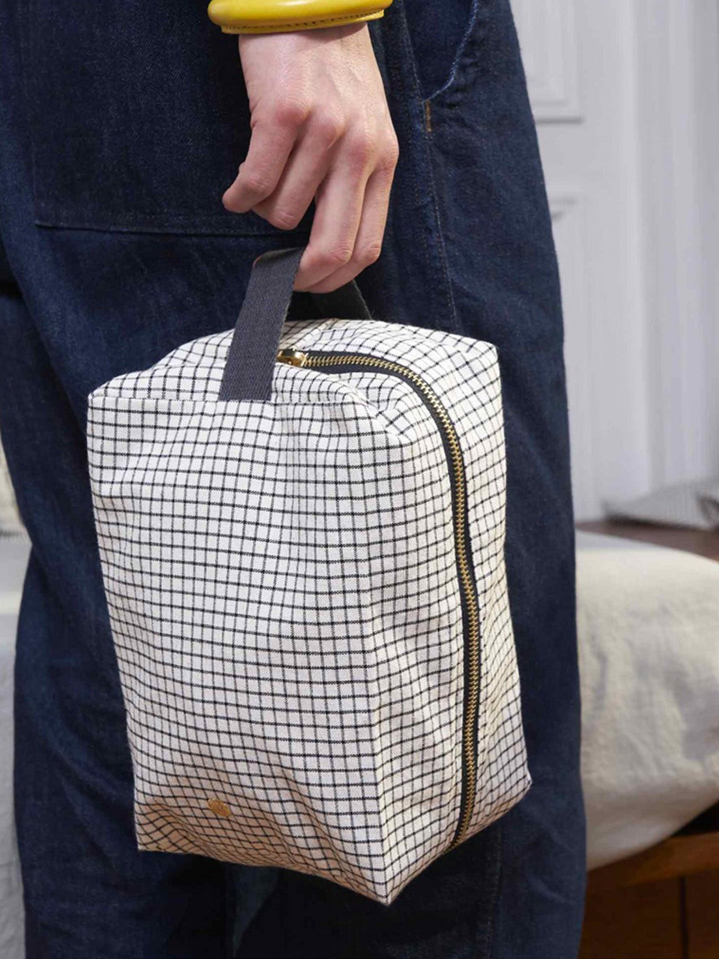 Gustave L cube cosmetic pouch, grid and black (22 × 14 × 10.5 cm)