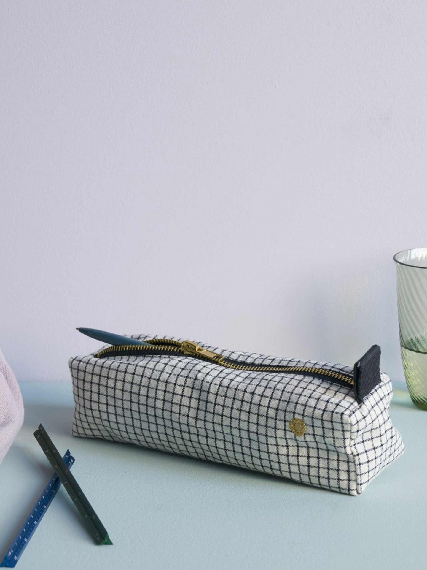 Gustave pencil case, grid and black (6 × 20 × 6 cm)