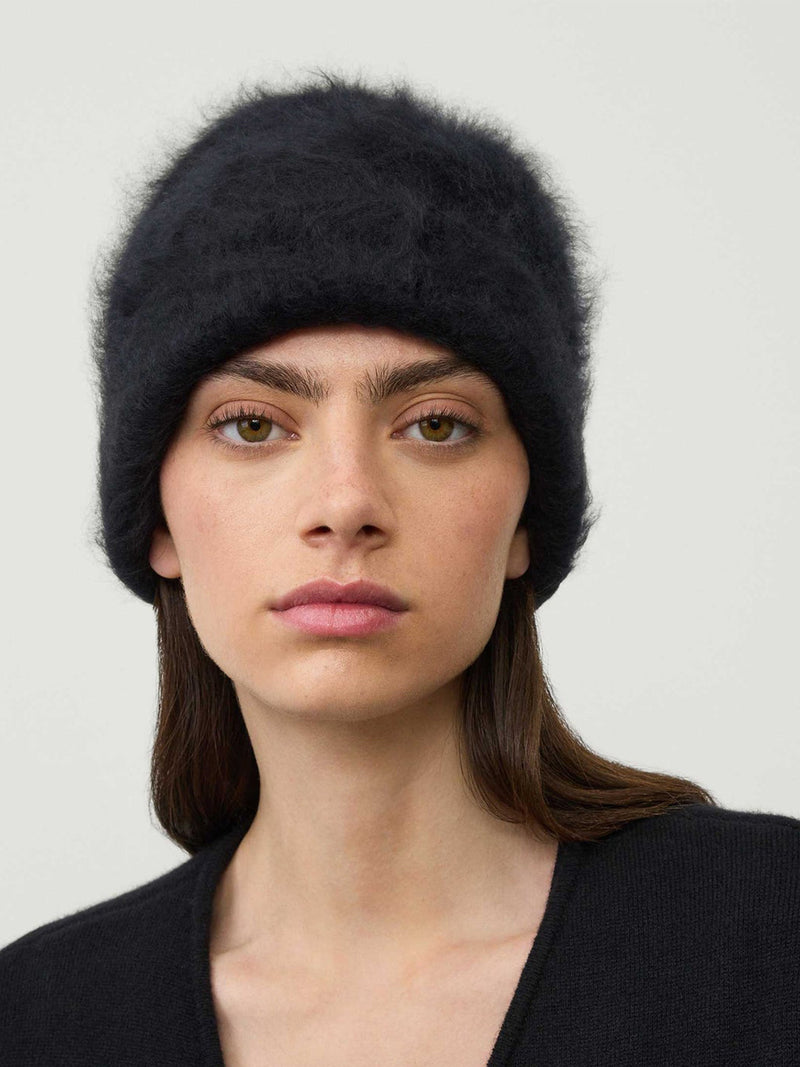 Brushed cashmere beanie, black