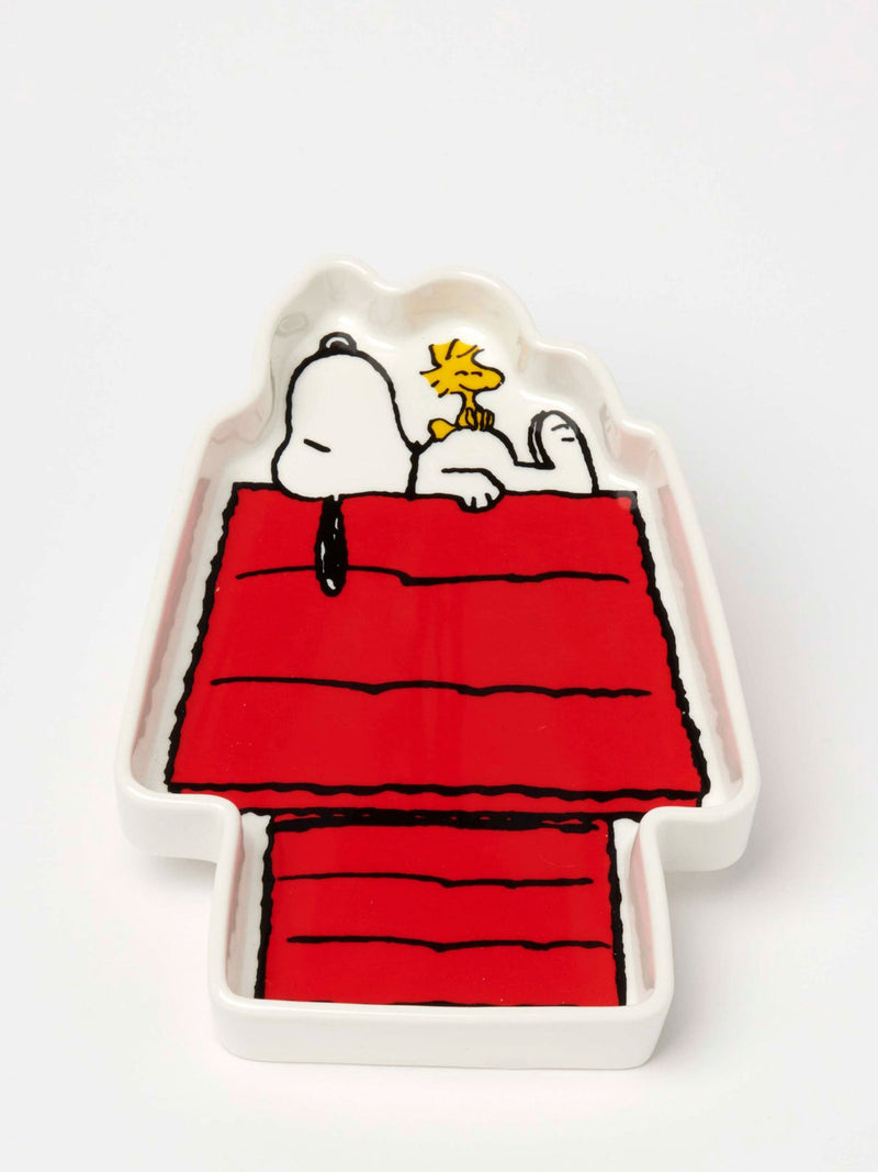 Dog house shaped Snoopy Peanuts trinket dish
