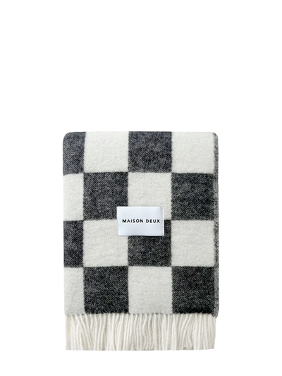 Checkerboard blanket, black-white