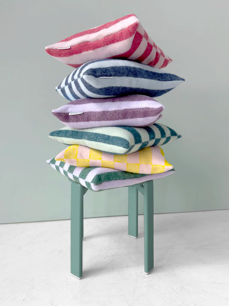 Candy wrap wool cushion cover, pink-cherry