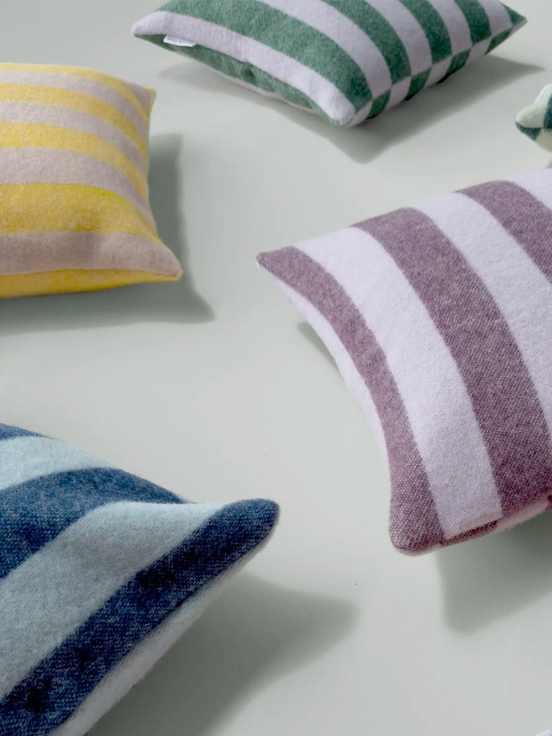 Candy wrap wool cushion cover, pink-yellow
