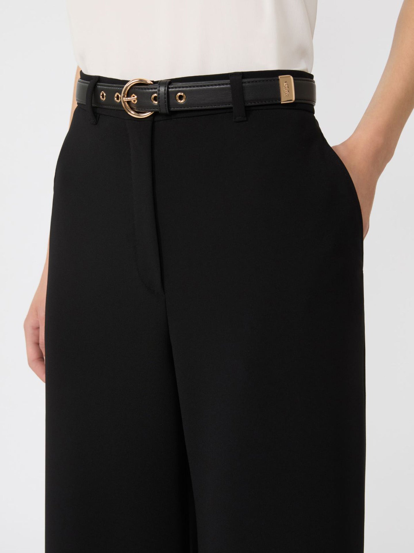 Amico fluid trousers with belt, black