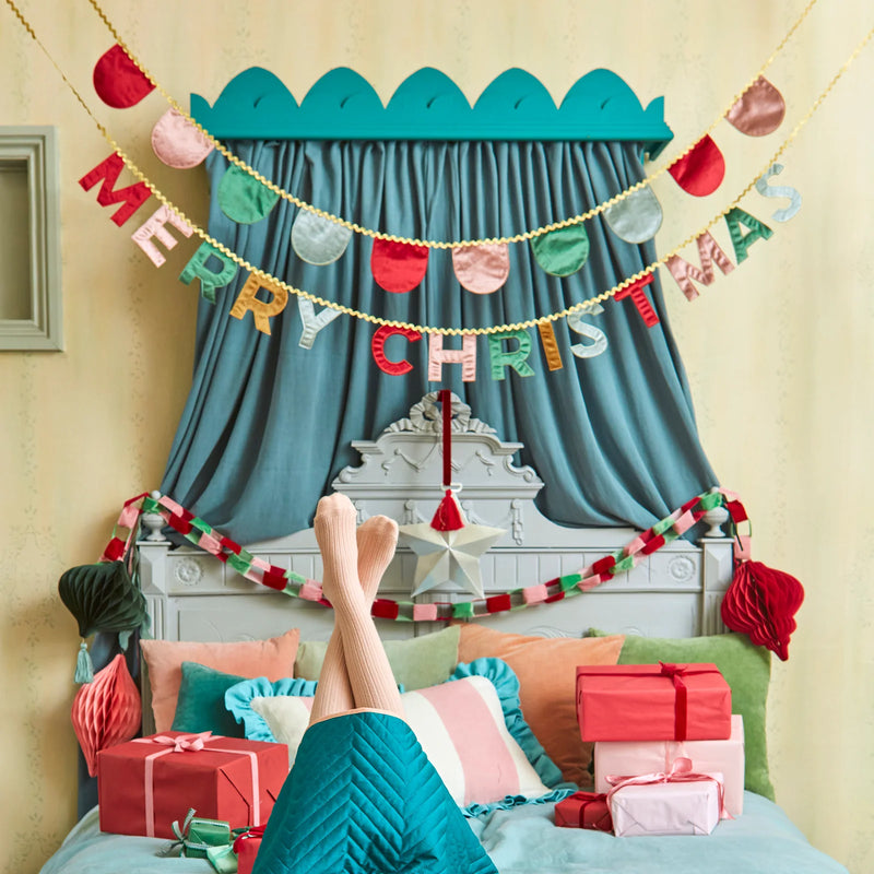 Merry Christmas velvet pennant garland