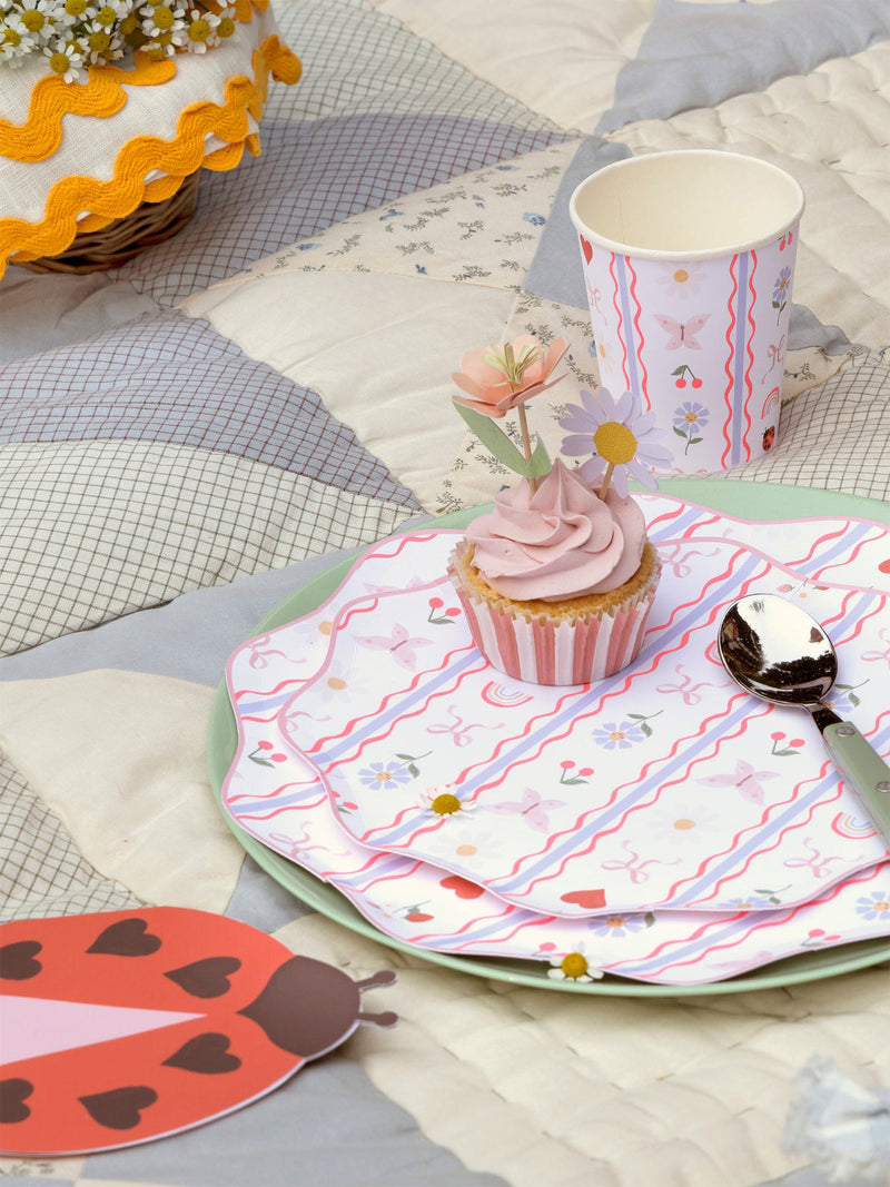Ladybird shaped napkins, red