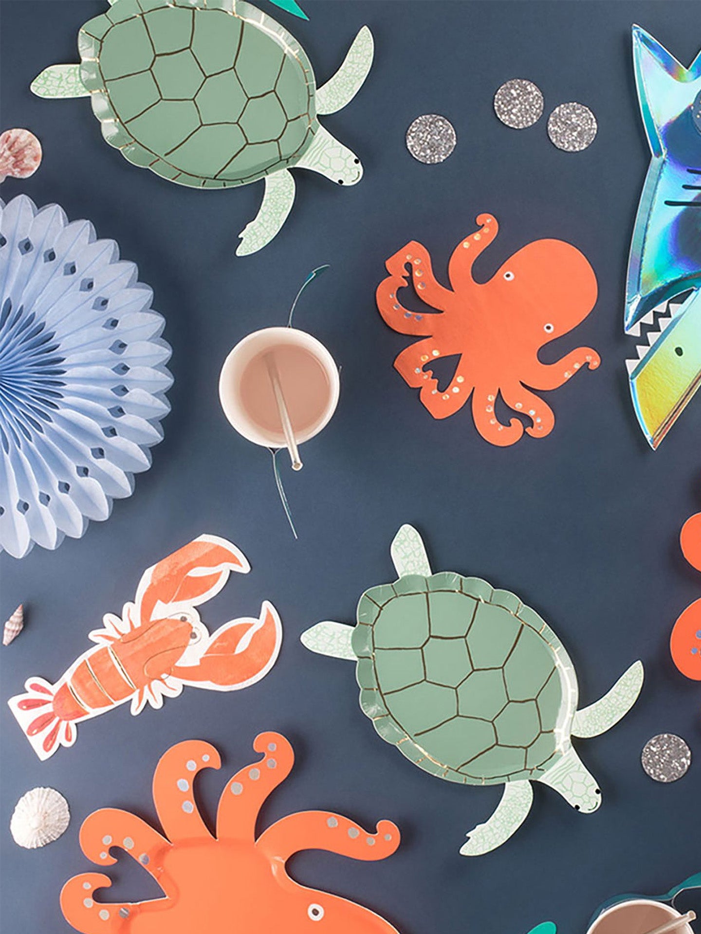 Lobster shaped napkins (16 pcs)
