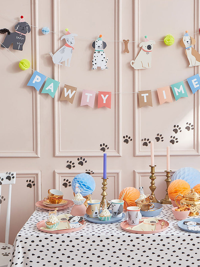 Puppy dalmatian shaped napkins (16 pcs)