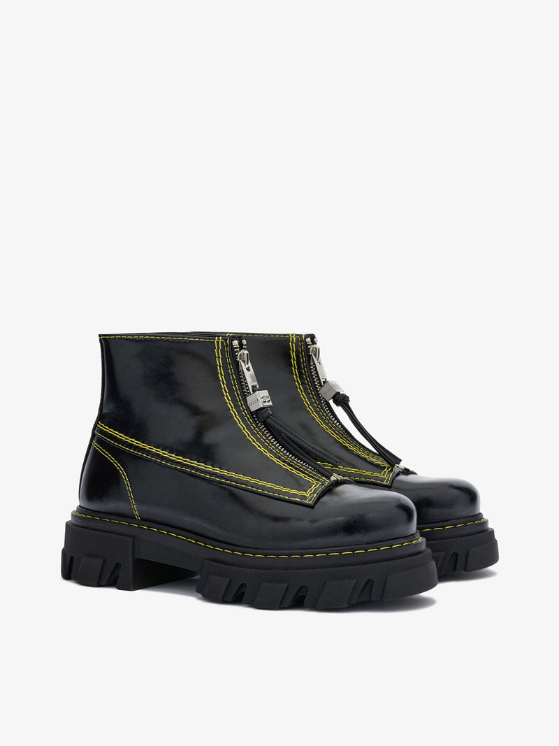 Cleated zip, black