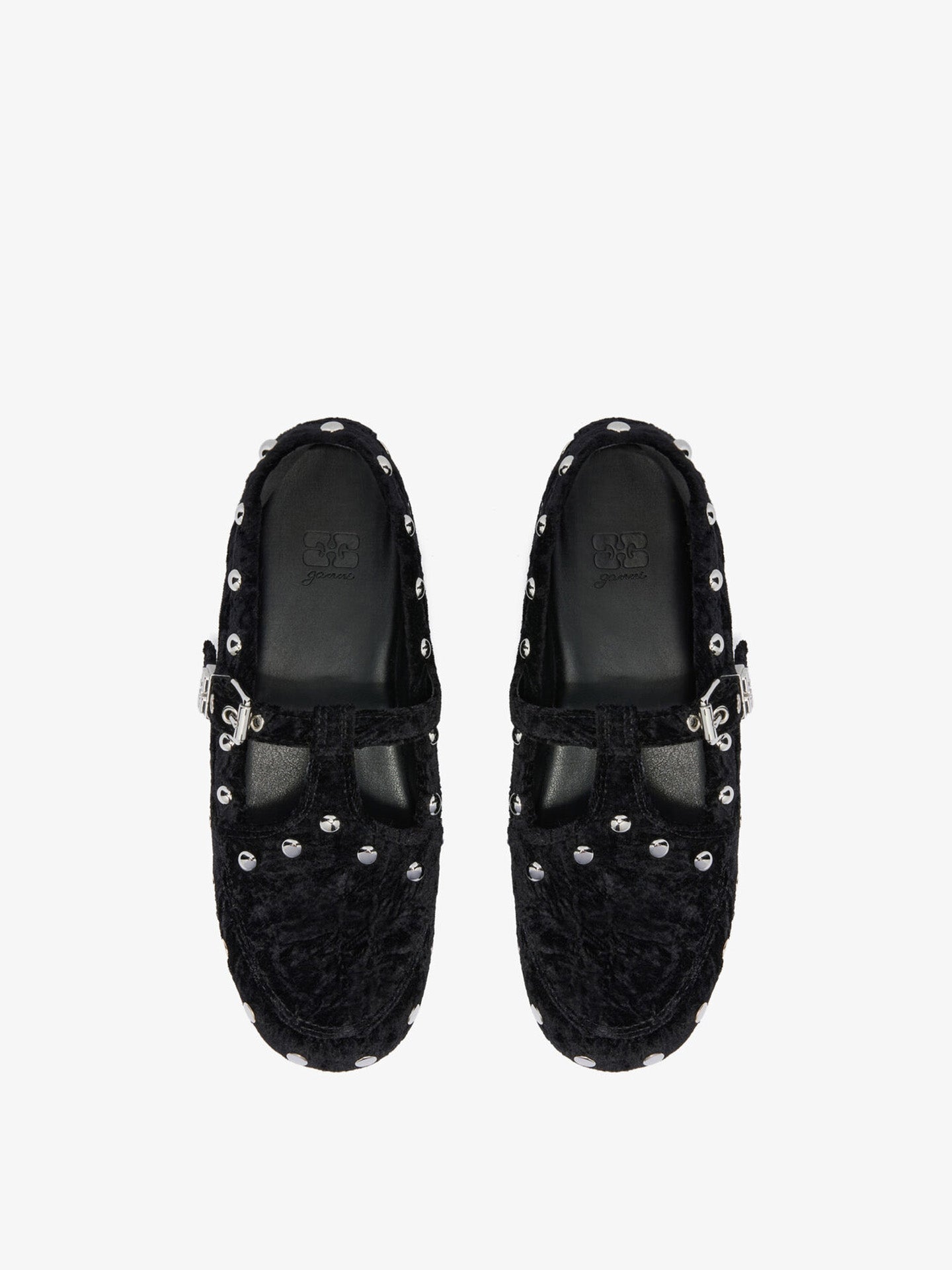 Mary jenny studs small grain flats, black