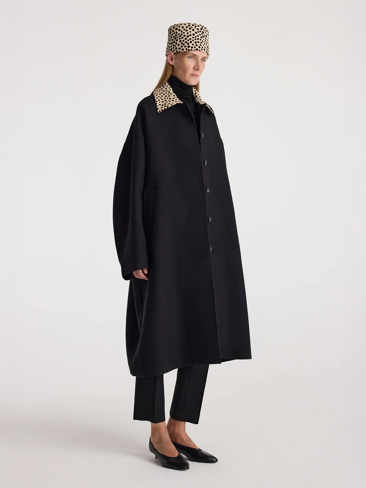 Cheetah collar wool coat, black