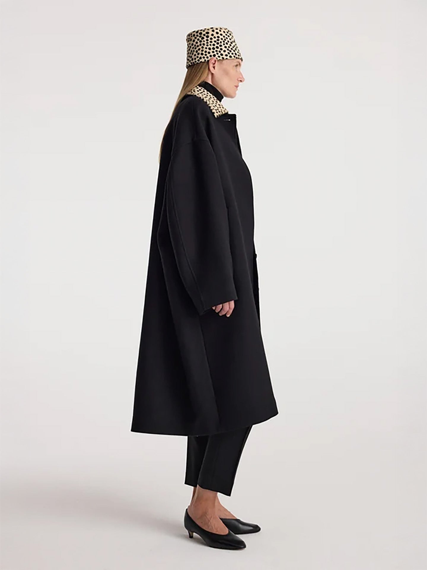 Cheetah collar wool coat, black