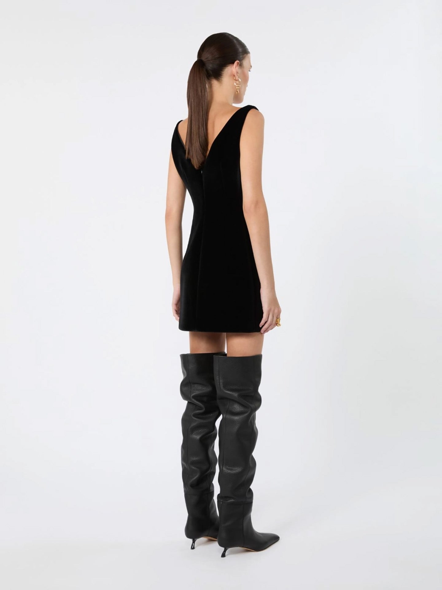 Tefrite08 sleeveless velvet mini dress, black