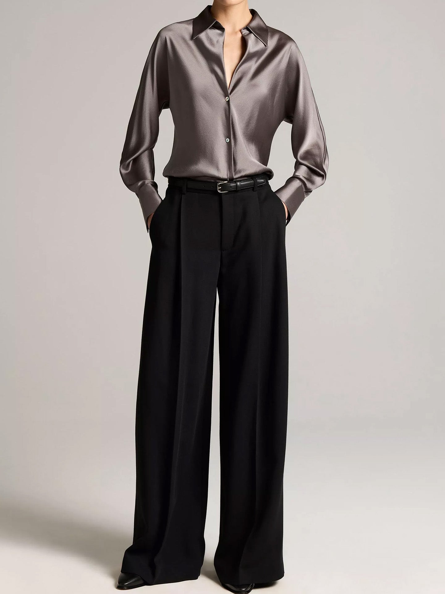 Bias long sleeve blouse, wolf
