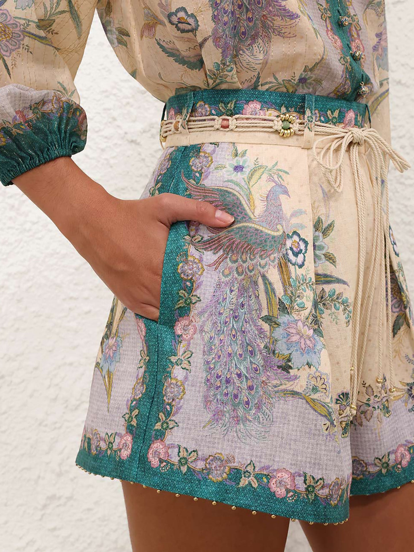 Indra tuck linen shorts, floral cream scarf print