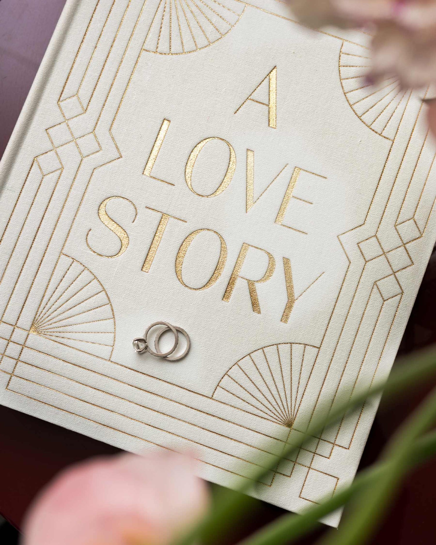 Wedding Photo Album A Love Story, white-gold