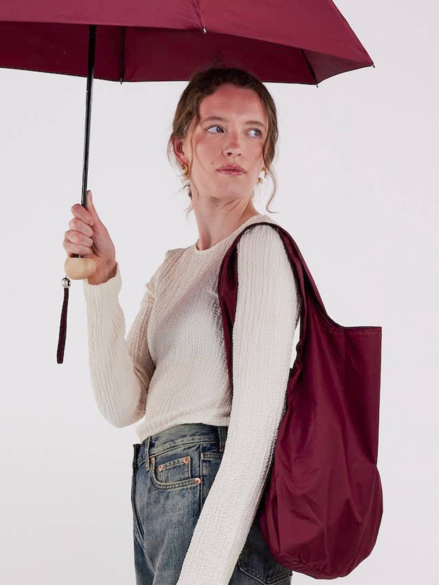 Cherry red foldable light shopper, dark red