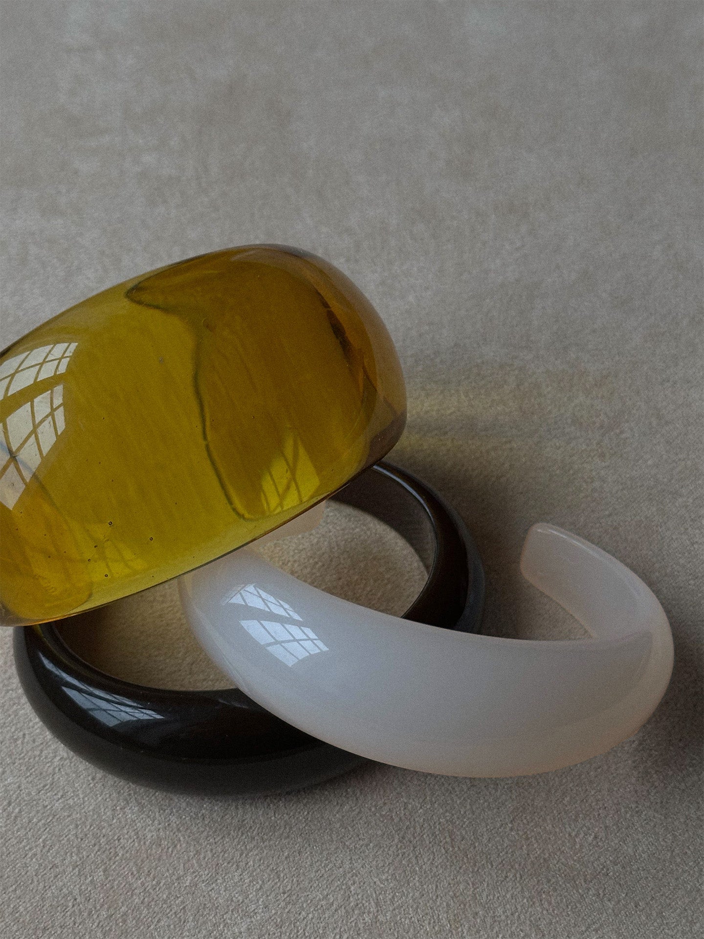 Asha bracelet, ivory